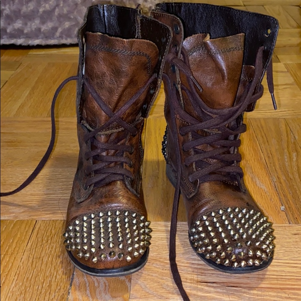 Rust Spike Conbat Boot 7.5